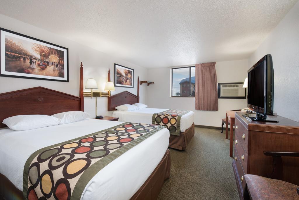 Serena Inn & Suites Of Rapid City Zewnętrze zdjęcie